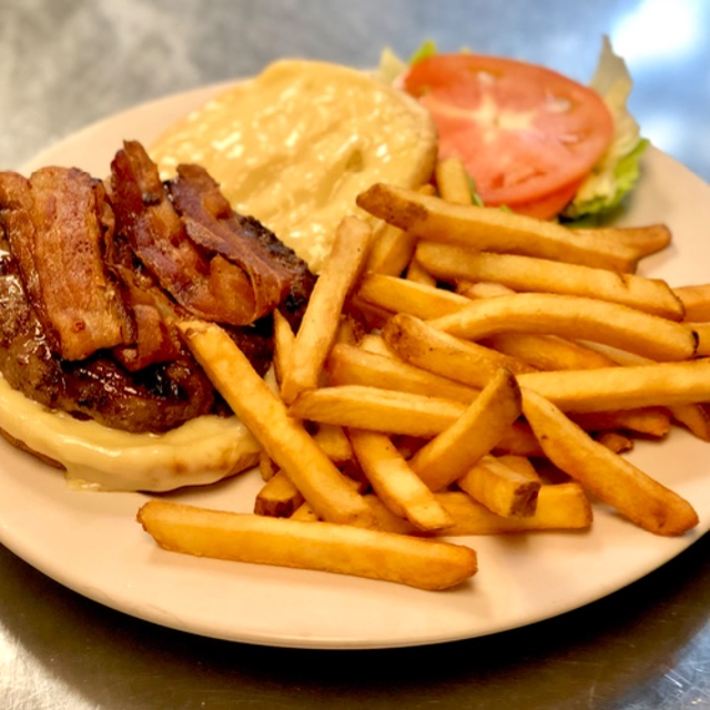 Bacon Cheeseburger.