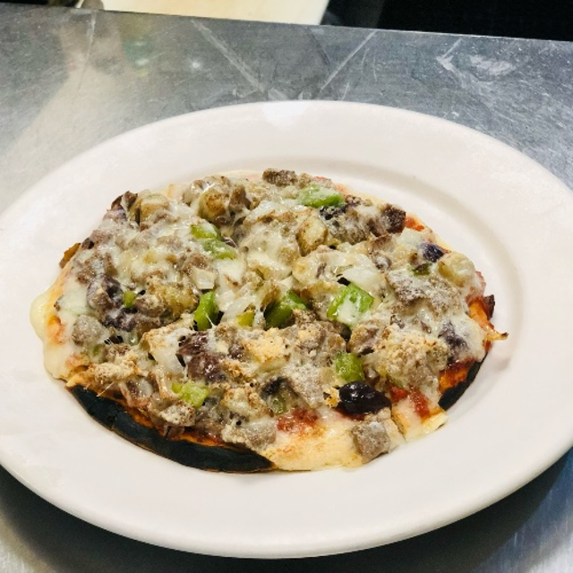 Peppers & Olive Pizza.